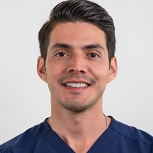 Dr. Marco Medina